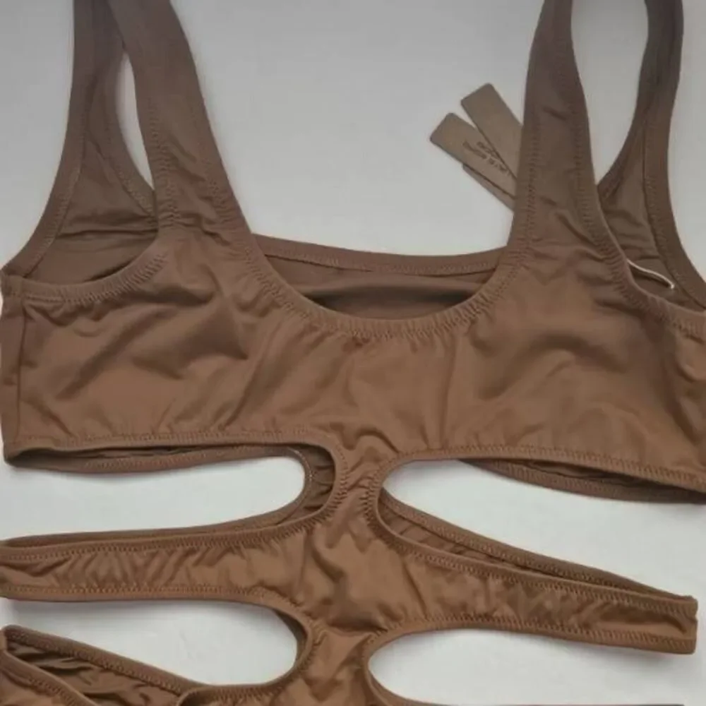 SKIMS MONOKINI SWIMSUIT  NWT‎